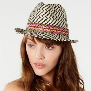 Price Firm Steven Madden Zig Zag Fedora